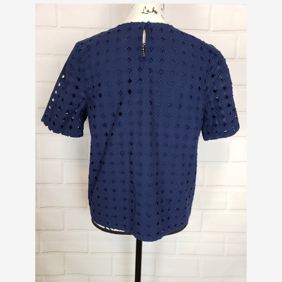 Banana Republic Blue Hexagon Lace Top Size M - Picture 4 of 5